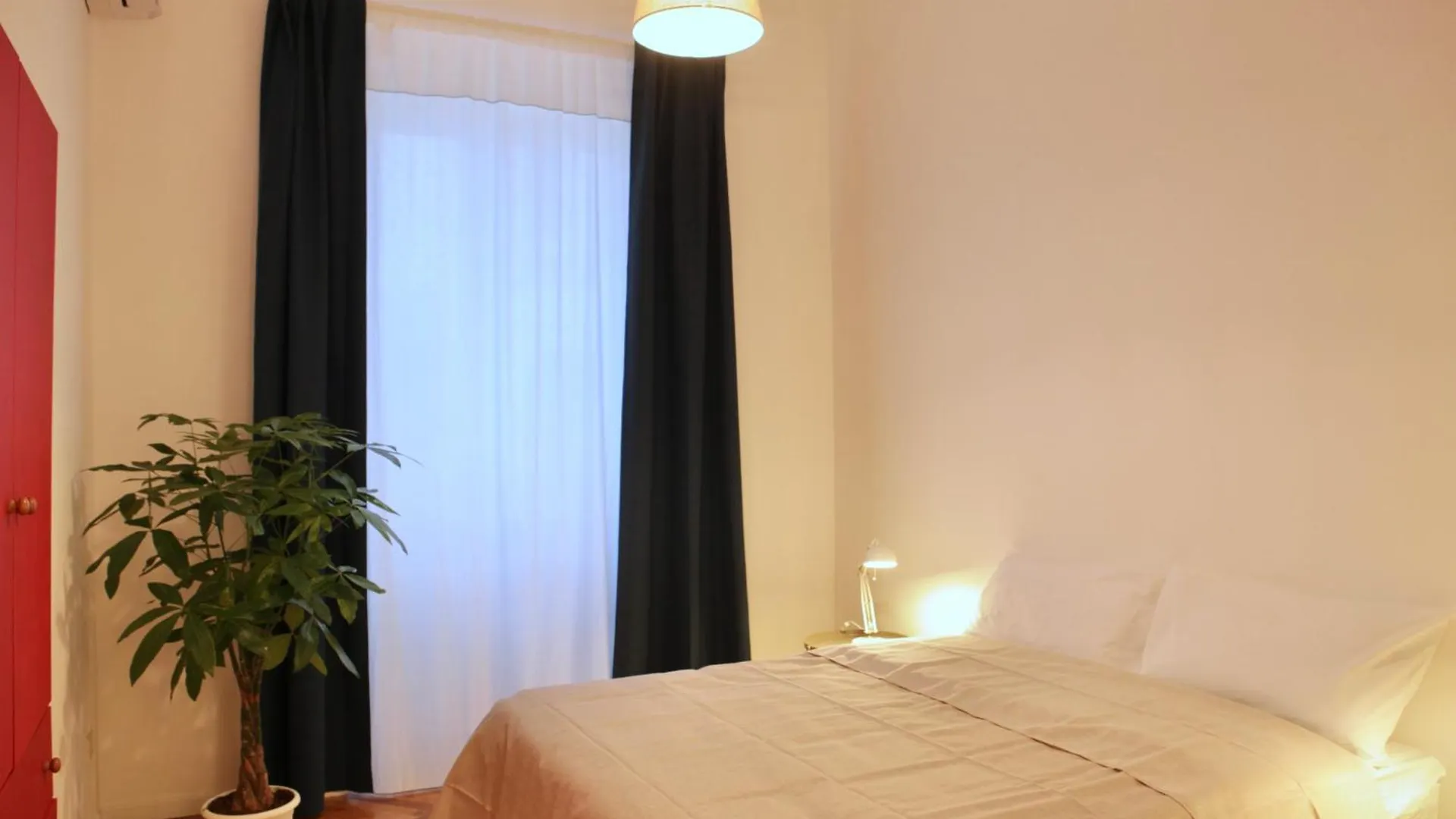 Casa Mia Ai Quartieri Spagnoli 2 Naples 0*,  Italy