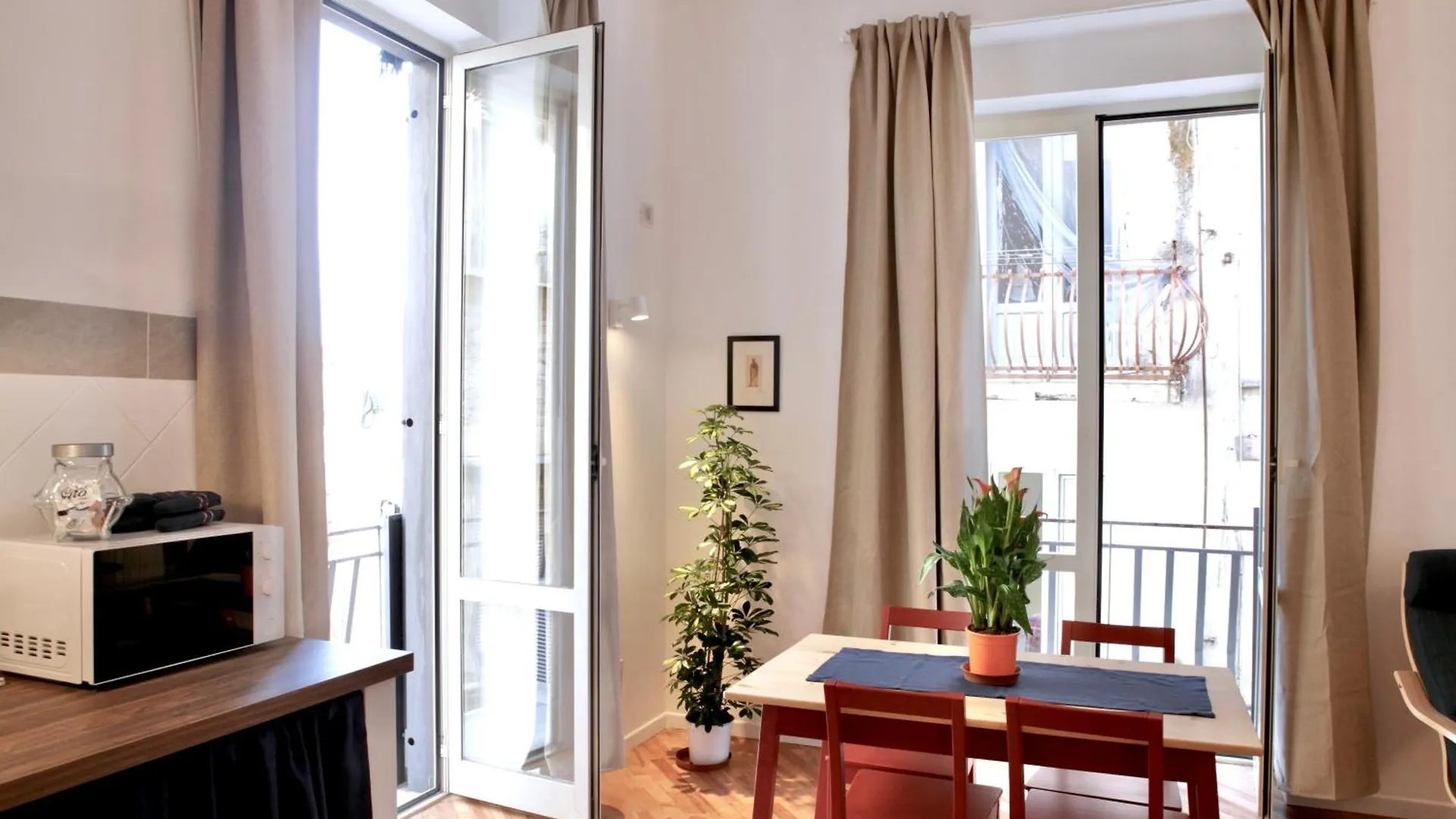 Casa Mia Ai Quartieri Spagnoli 2 Napoli Appartamento